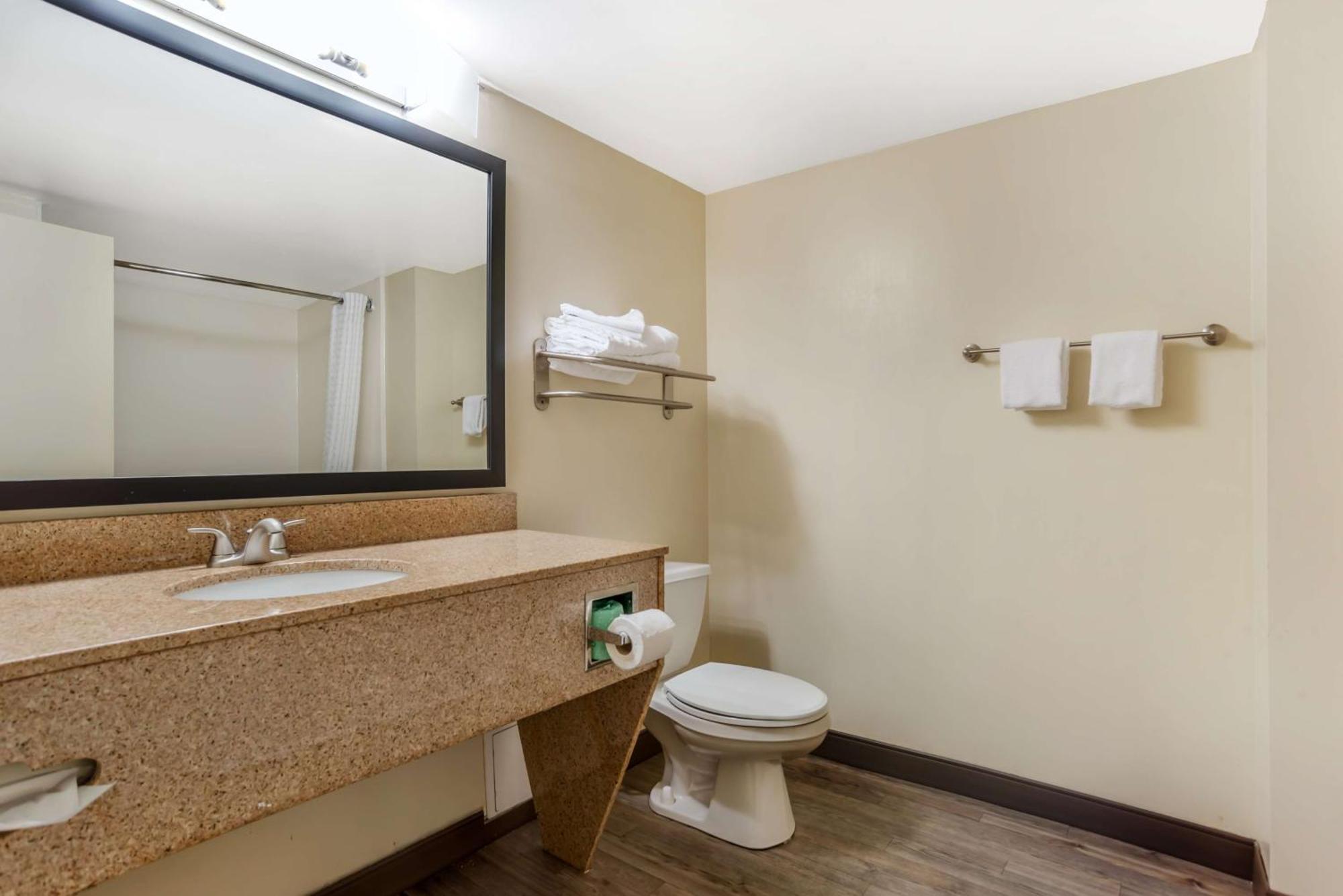 Best Western Oak Manor Билокси Екстериор снимка