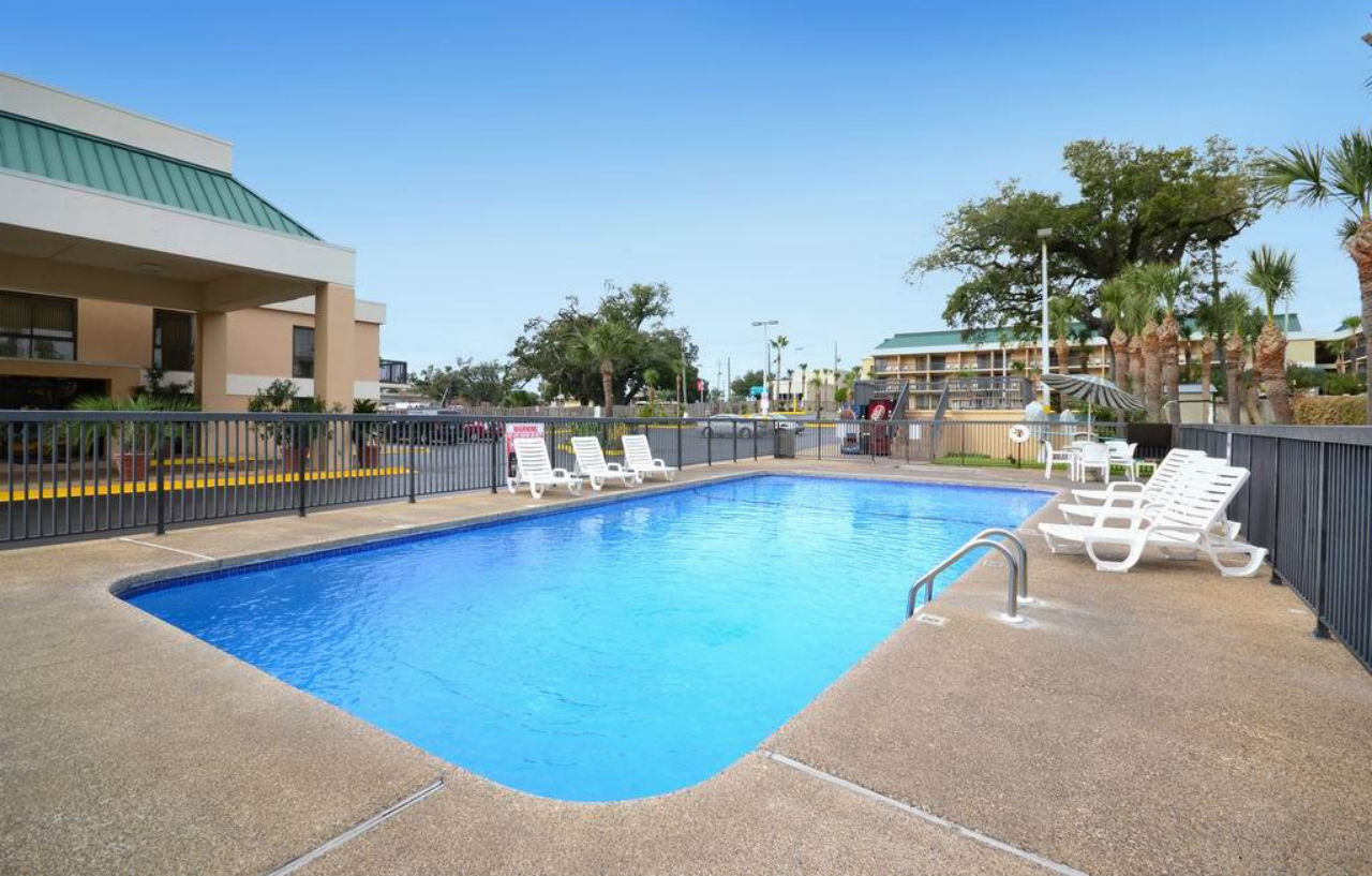 Best Western Oak Manor Билокси Екстериор снимка